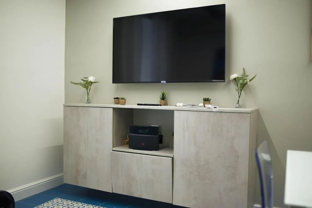 Chiaja Lux House Apartment Naples Italy