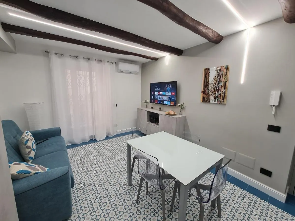 Chiaja Lux House Apartment Naples