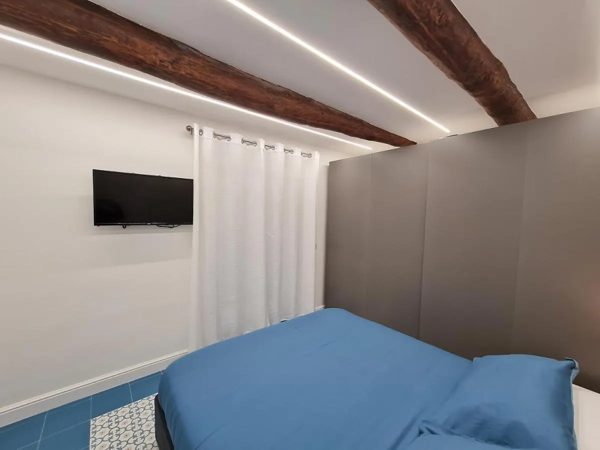 Chiaja Lux House Daire Napoli